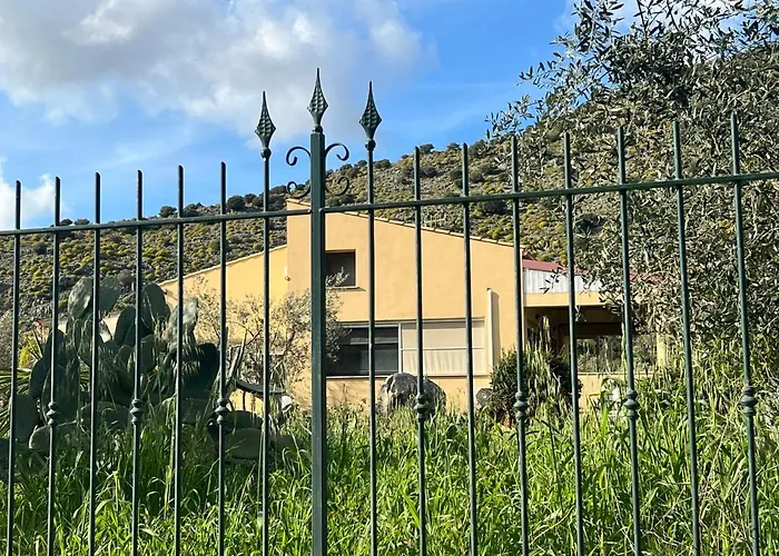 Via Delle Rose